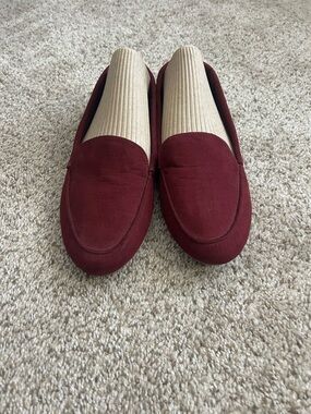 Dexflex Comfort Barb Women's Sangria Faux Suede Flex Loafer Flat Shoes 6.5